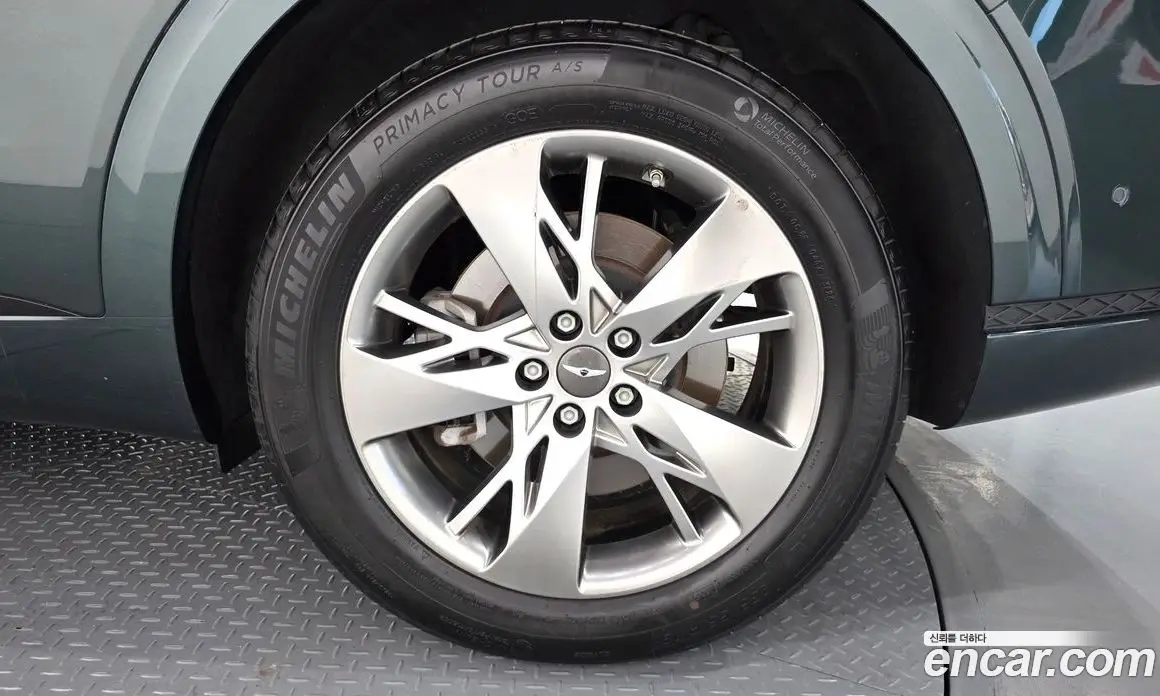 Genesis GV70 2021 2.5 автомат (гидро), фото 7 Genesis GV70 2021 2.5 автомат (гидро), фото 7
