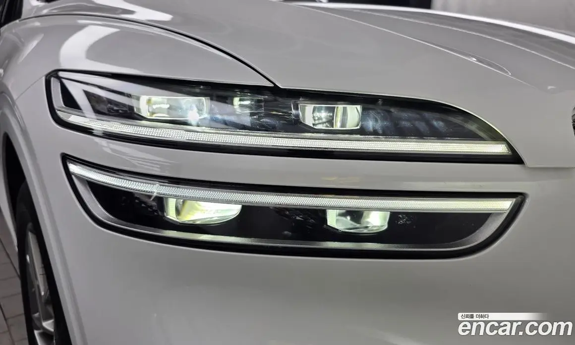 Genesis GV70 2022 2.5 автомат (гидро), фото 8