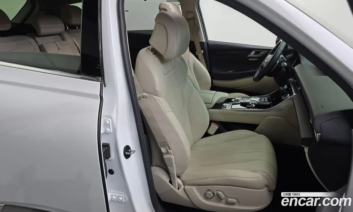 Genesis GV80 2021 2.5 автомат (гидро), фото 16 Genesis GV80 2021 2.5 автомат (гидро), фото 16