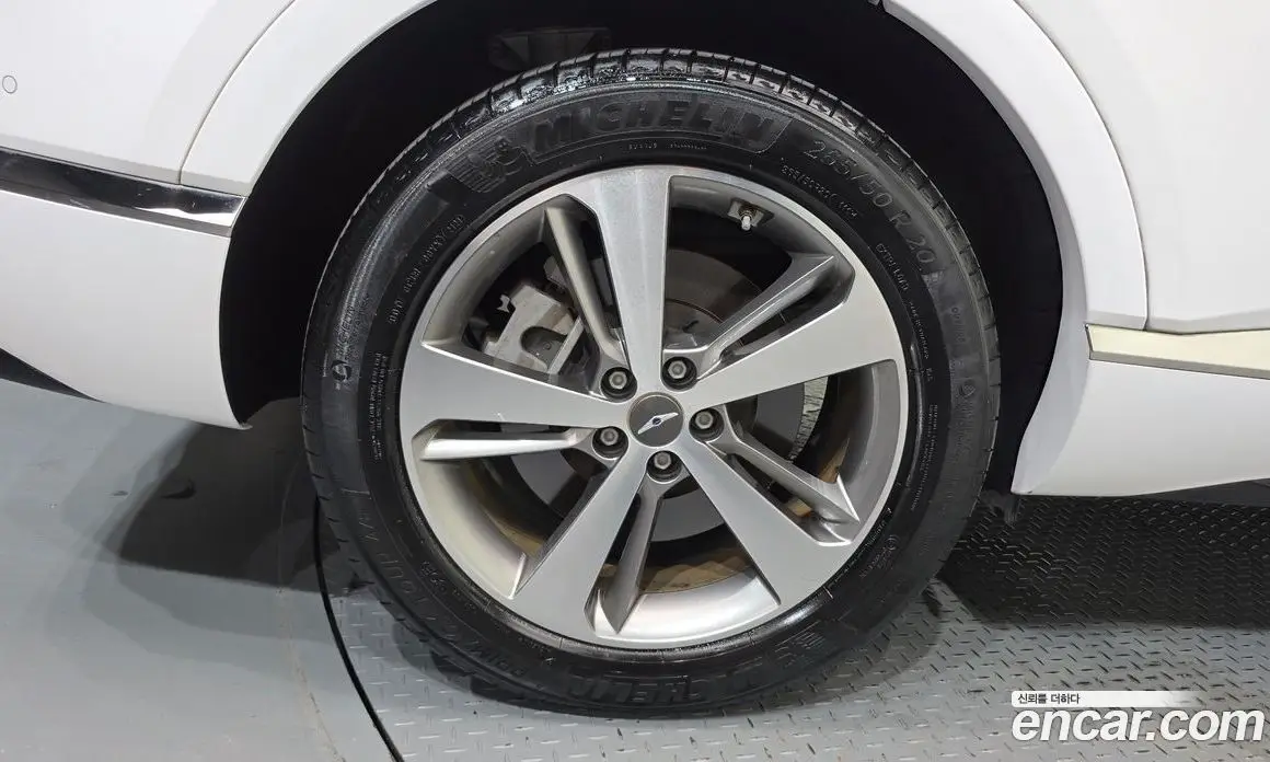 Genesis GV80 2021 2.5 автомат (гидро), фото 5 Genesis GV80 2021 2.5 автомат (гидро), фото 5