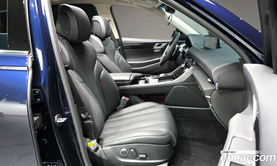 Genesis GV80 2023 3.0 автомат (гидро), фото 16 Genesis GV80 2023 3.0 автомат (гидро), фото 16