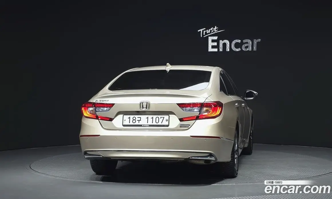 Honda Accord 2018 2.0 автомат (гидро), фото 4 Honda Accord 2018 2.0 автомат (гидро), фото 4