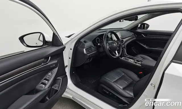 Honda Accord 2019 2.0 автомат (гидро), миниатюра 12