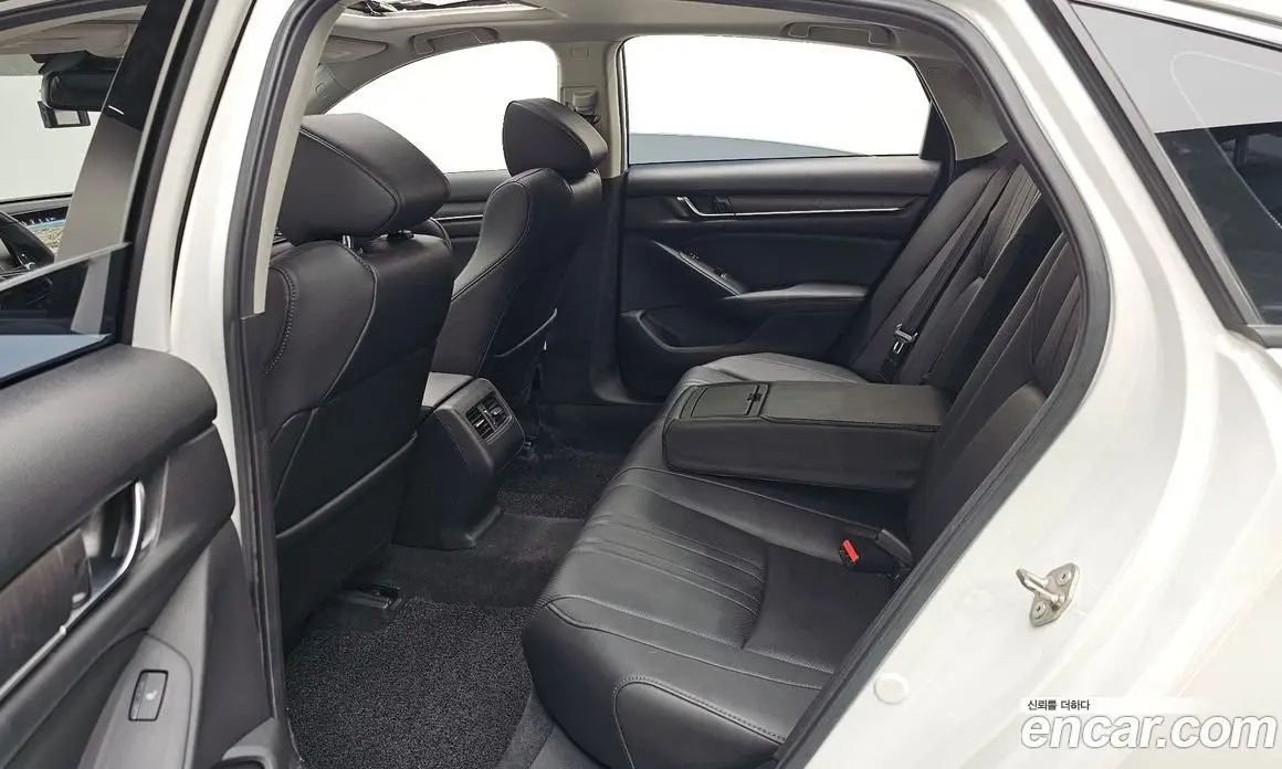 Honda Accord 2019 2.0 автомат (гидро), фото 15 Honda Accord 2019 2.0 автомат (гидро), фото 15