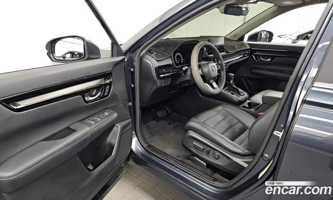 Honda CR-V 2023 1.5 автомат (гидро), фото 13 Honda CR-V 2023 1.5 автомат (гидро), фото 13
