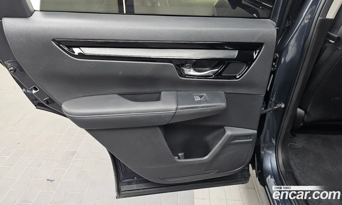 Honda CR-V 2023 1.5 автомат (гидро), фото 15 Honda CR-V 2023 1.5 автомат (гидро), фото 15