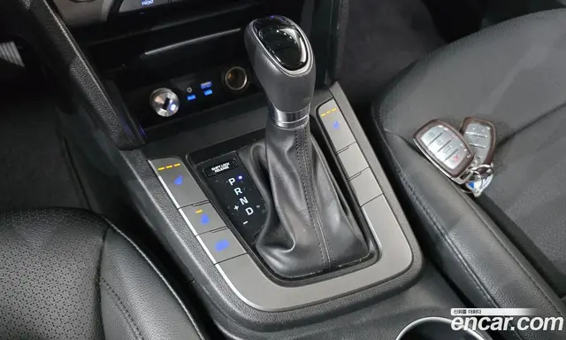 Hyundai Avante 2016 1.6 автомат (гидро), миниатюра 12
