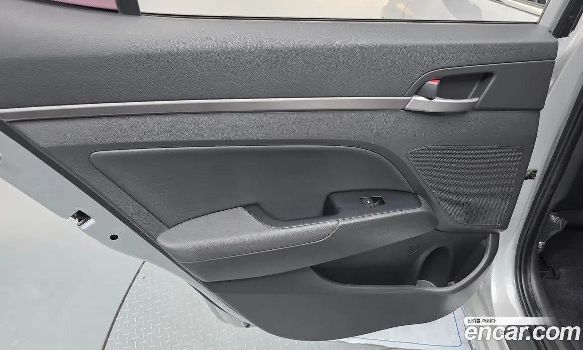 Hyundai Avante 2016 1.6 автомат (гидро), фото 15