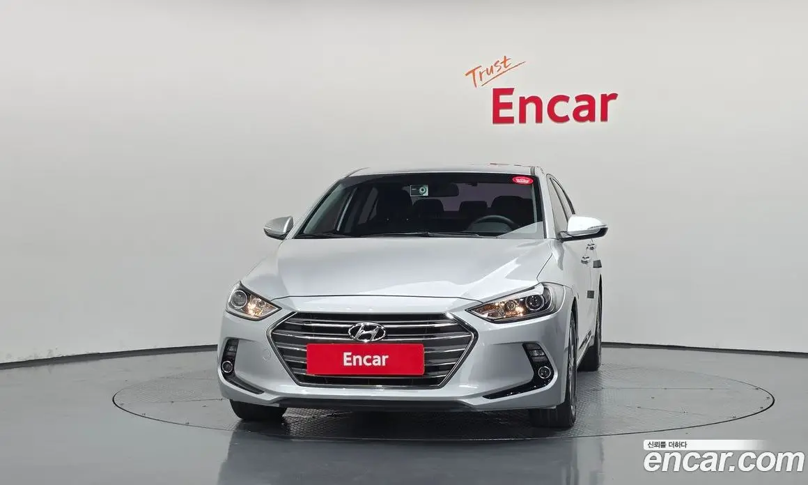Hyundai Avante 2016 1.6 автомат (гидро), фото 3