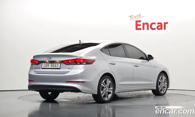 Hyundai Avante 2018 1.6 автомат (гидро), миниатюра 2
