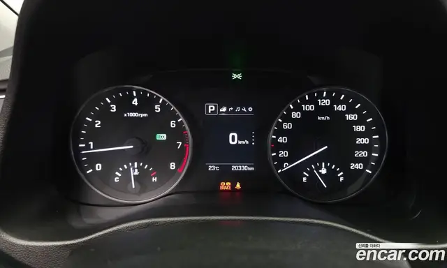 Hyundai Avante 2018 1.6 автомат (гидро), миниатюра 11