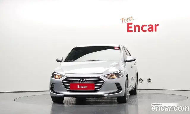 Hyundai Avante 2018 1.6 автомат (гидро), миниатюра 3