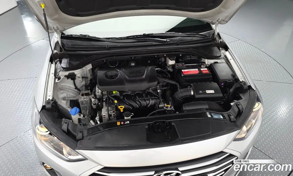 Hyundai Avante 2018 1.6 автомат (гидро), фото 6