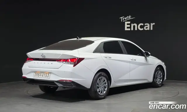 Hyundai Avante 2021 1.6 автомат (гидро), миниатюра 2