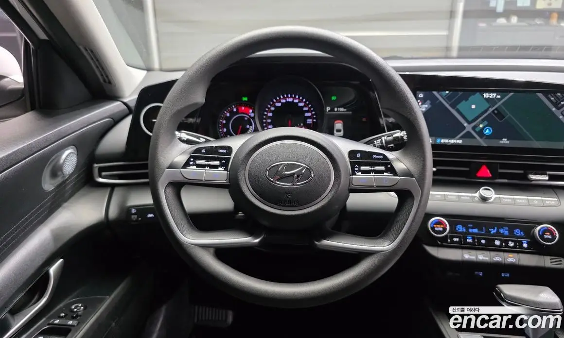 Hyundai Avante 2021 1.6 автомат (гидро), фото 18