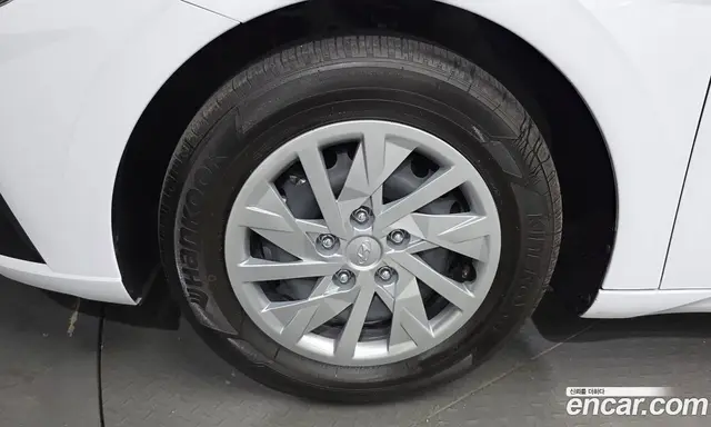 Hyundai Avante 2021 1.6 автомат (гидро), миниатюра 5