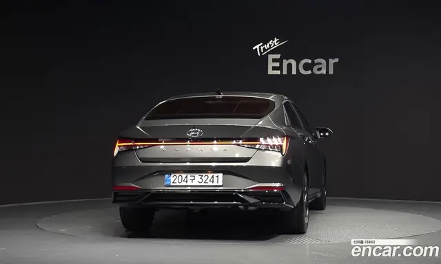 Hyundai Avante 2022 1.6 автомат (гидро), миниатюра 4
