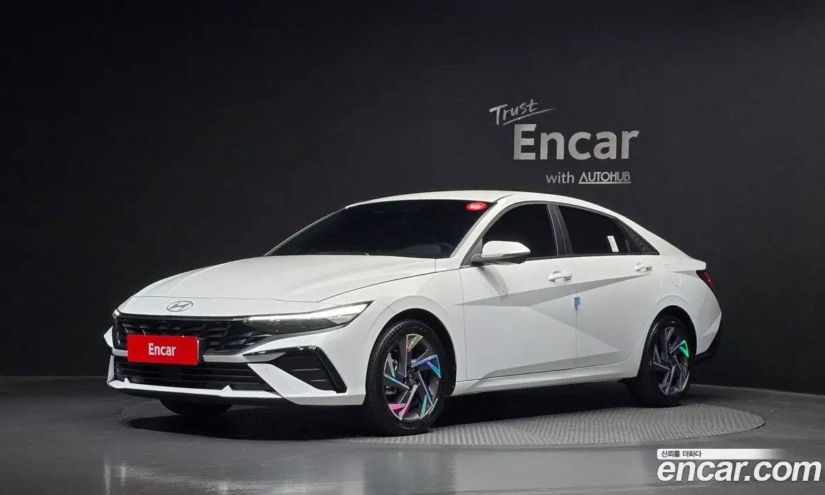 Hyundai Avante 2026 1.6 автомат (гидро), фото 1 Hyundai Avante 2026 1.6 автомат (гидро), фото 1