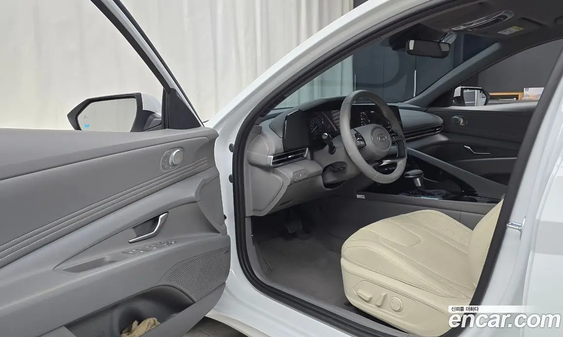 Hyundai Avante 2026 1.6 автомат (гидро), фото 13 Hyundai Avante 2026 1.6 автомат (гидро), фото 13