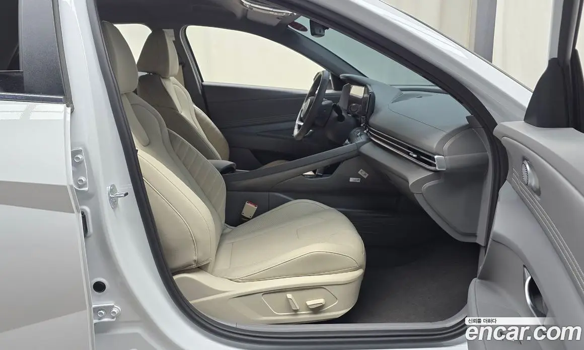 Hyundai Avante 2026 1.6 автомат (гидро), фото 16 Hyundai Avante 2026 1.6 автомат (гидро), фото 16