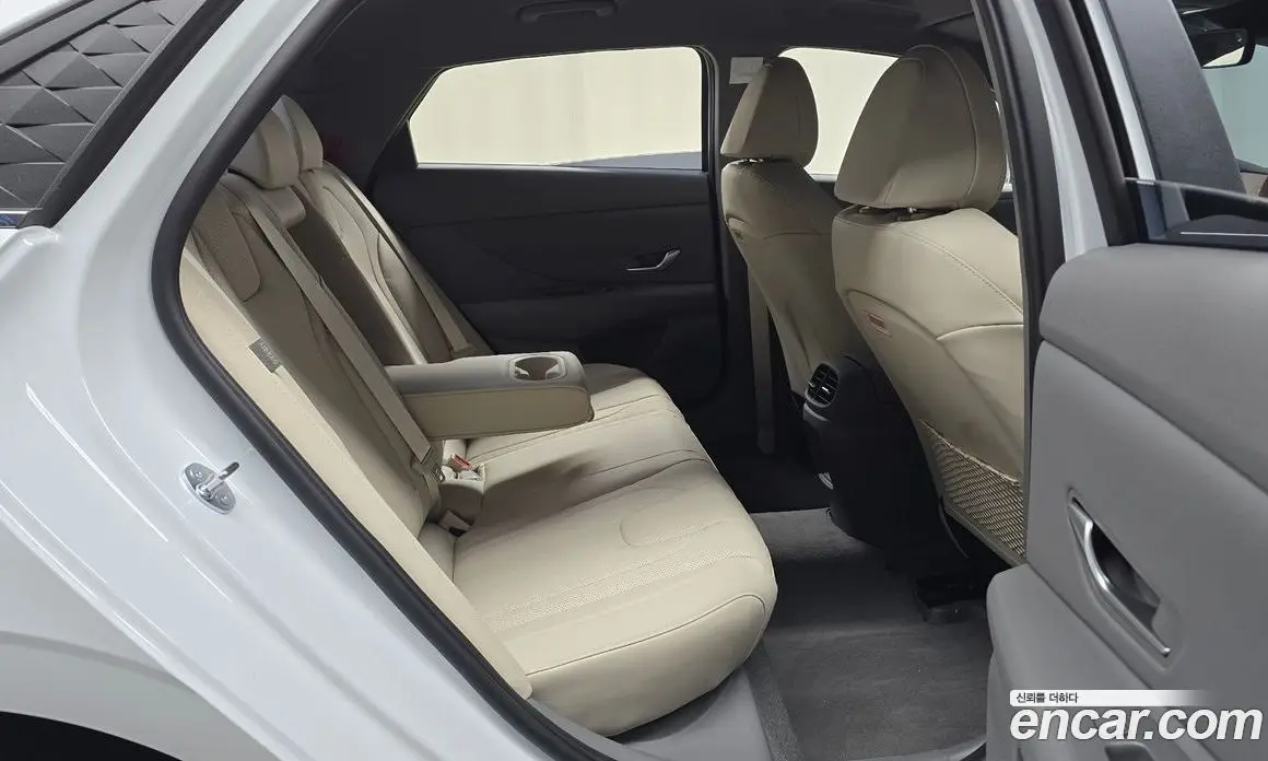 Hyundai Avante 2026 1.6 автомат (гидро), фото 17 Hyundai Avante 2026 1.6 автомат (гидро), фото 17