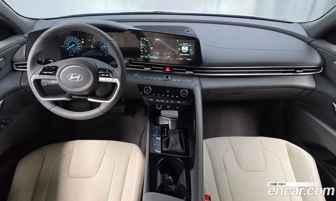 Hyundai Avante 2026 1.6 автомат (гидро), фото 10 Hyundai Avante 2026 1.6 автомат (гидро), фото 10