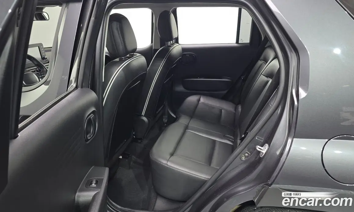 Hyundai Casper 2023 1.0 автомат (гидро), фото 11