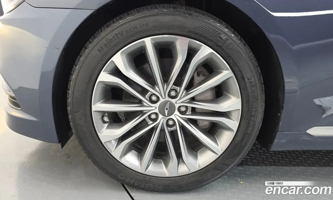 Hyundai Genesis 2014 3.3 автомат (гидро), фото 5 Hyundai Genesis 2014 3.3 автомат (гидро), фото 5