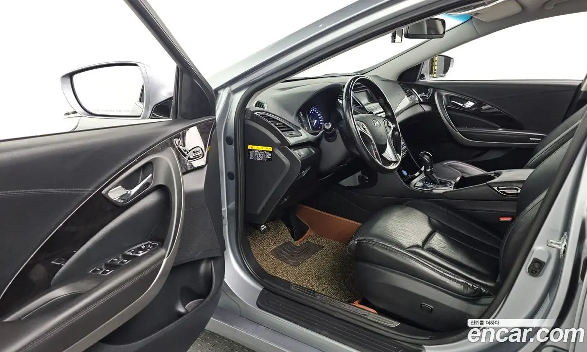 Hyundai Grandeur 2015 2.4 автомат (гидро), фото 13 Hyundai Grandeur 2015 2.4 автомат (гидро), фото 13