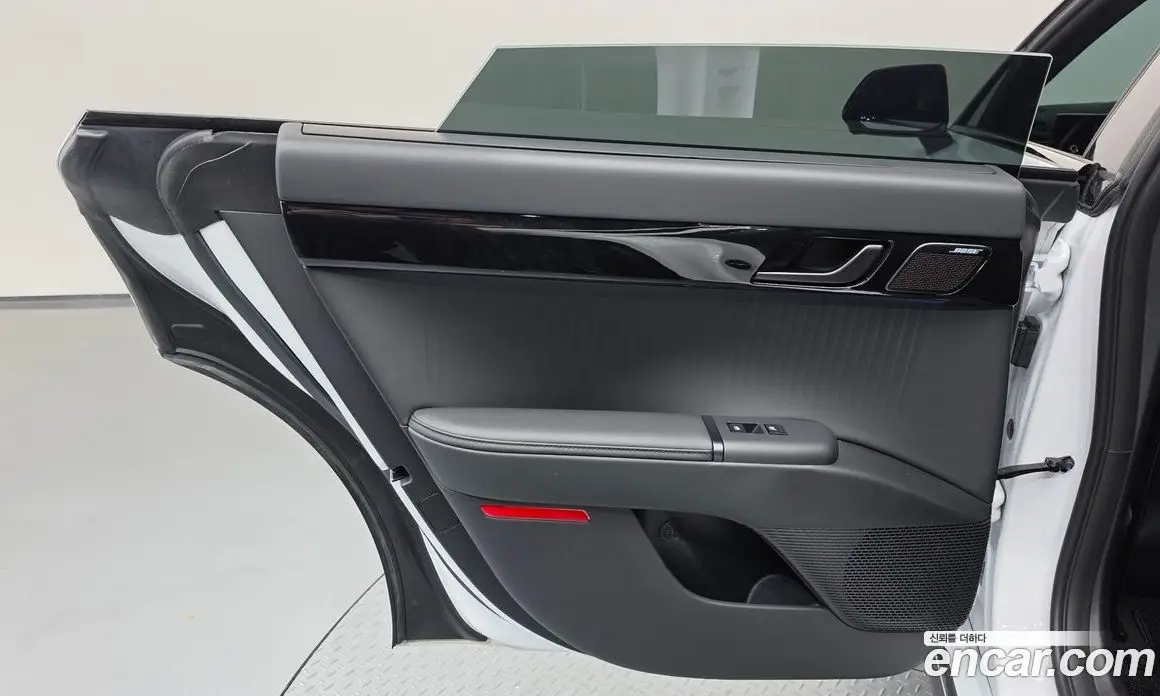 Hyundai Grandeur 2025 1.6 автомат (гидро), фото 15 Hyundai Grandeur 2025 1.6 автомат (гидро), фото 15
