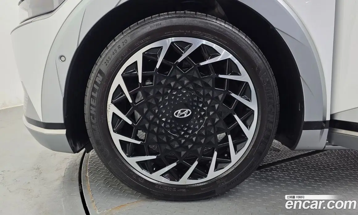 Hyundai Ioniq 5 2021 0.1 автомат (гидро), фото 4