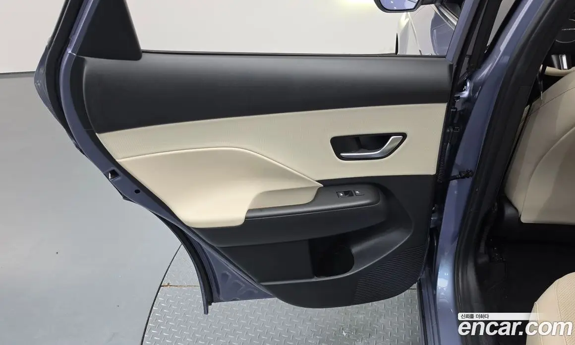 Hyundai Kona 2023 0.2 автомат (гидро), фото 15