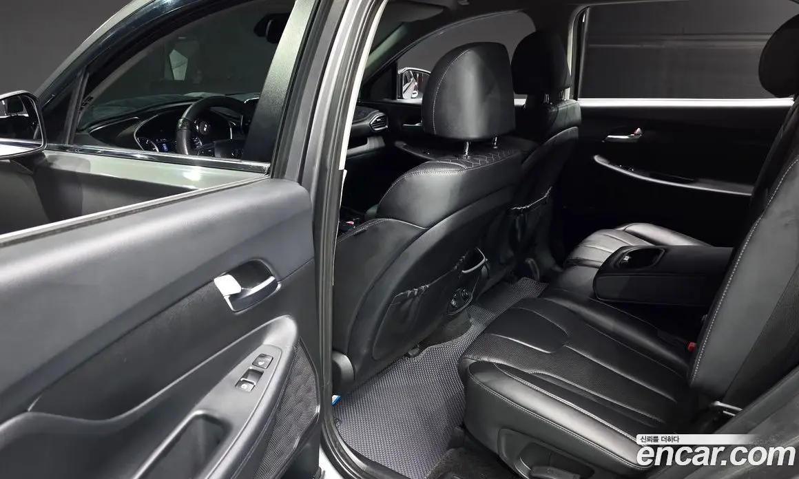 Hyundai Santa Fe 2020 2.0 автомат (гидро), фото 18 Hyundai Santa Fe 2020 2.0 автомат (гидро), фото 18