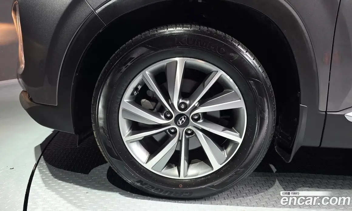 Hyundai Santa Fe 2020 2.0 автомат (гидро), фото 5 Hyundai Santa Fe 2020 2.0 автомат (гидро), фото 5