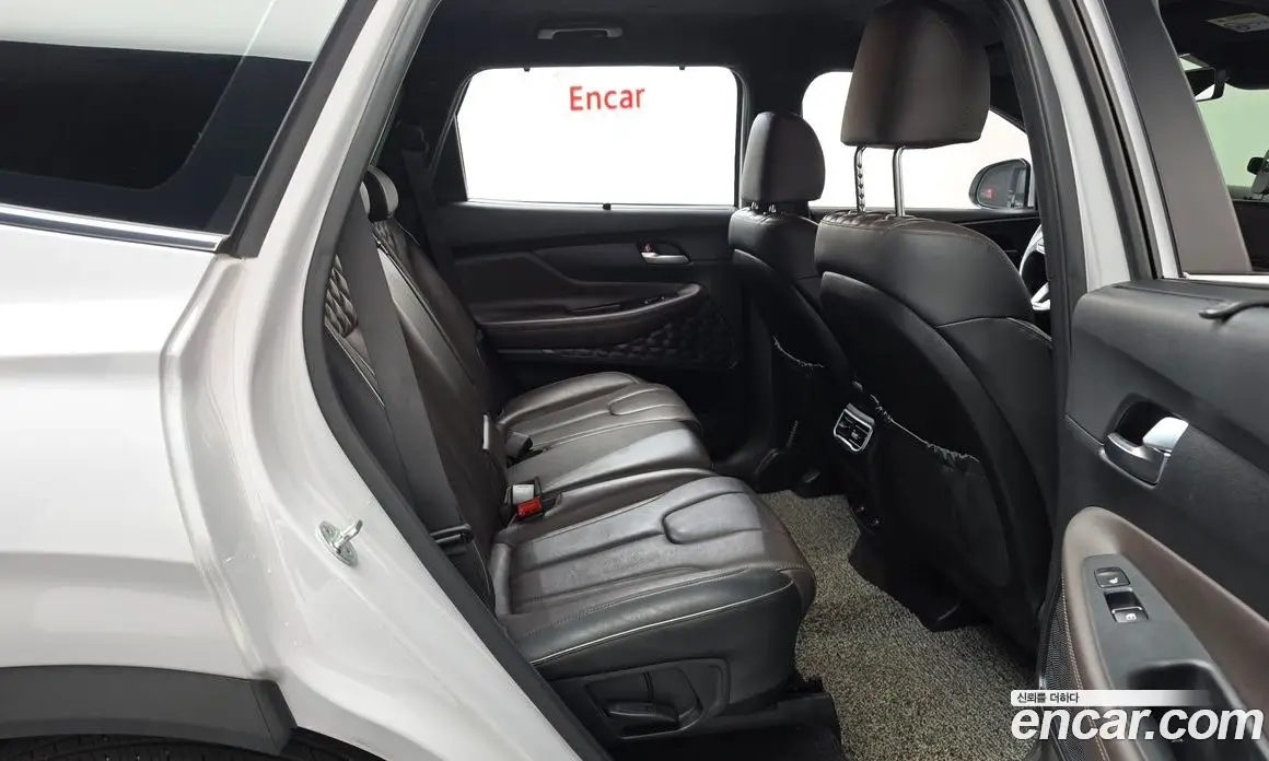 Hyundai Santa Fe 2021 2.5 автомат (гидро), фото 17
