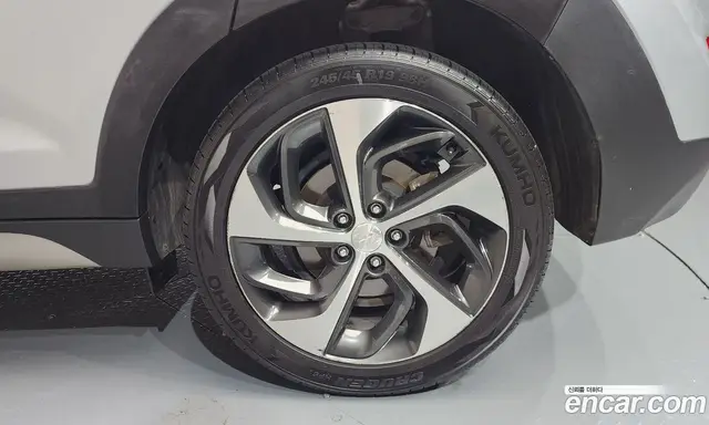 Hyundai Tucson 2016 2.0 автомат (гидро), миниатюра 6