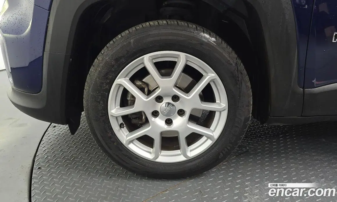Jeep Renegade 2021 2.4 автомат (гидро), фото 4