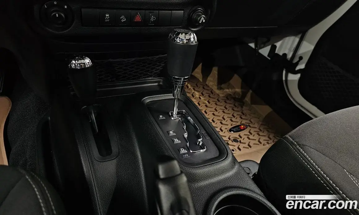 Jeep Wrangler 2016 3.6 автомат (гидро), фото 11 Jeep Wrangler 2016 3.6 автомат (гидро), фото 11