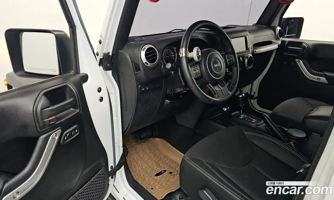 Jeep Wrangler 2016 3.6 автомат (гидро), фото 12 Jeep Wrangler 2016 3.6 автомат (гидро), фото 12