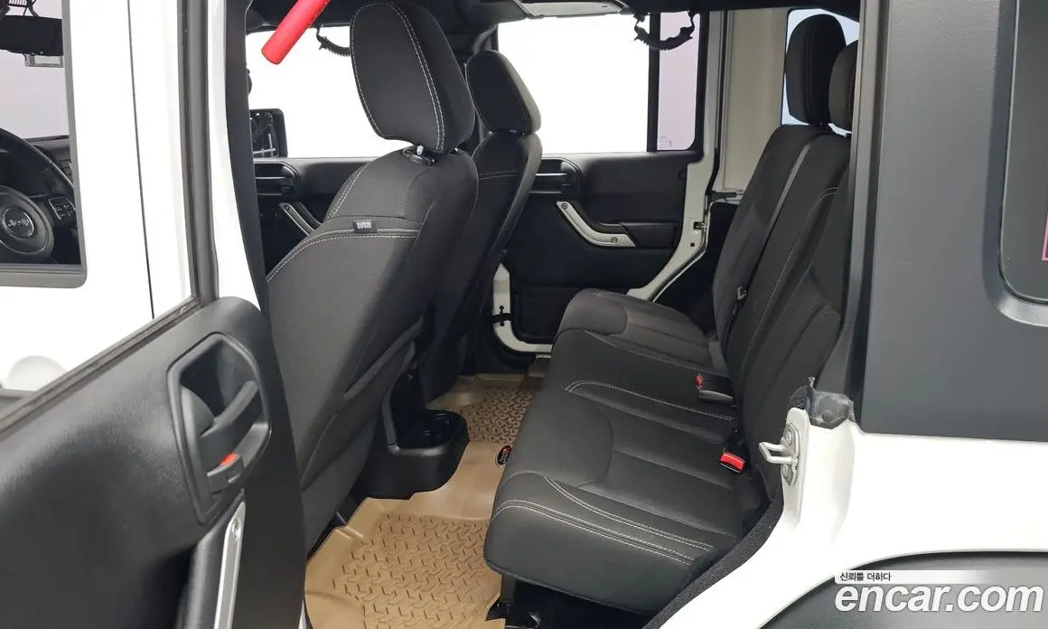 Jeep Wrangler 2016 3.6 автомат (гидро), фото 16 Jeep Wrangler 2016 3.6 автомат (гидро), фото 16