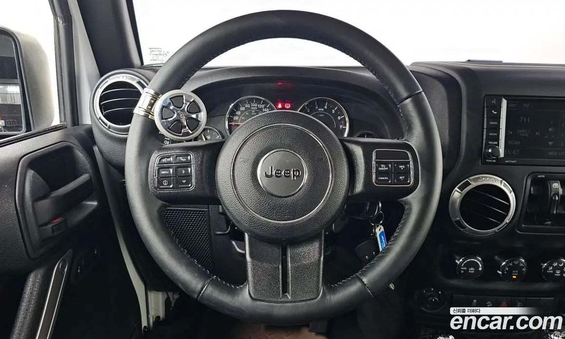 Jeep Wrangler 2016 3.6 автомат (гидро), фото 17 Jeep Wrangler 2016 3.6 автомат (гидро), фото 17
