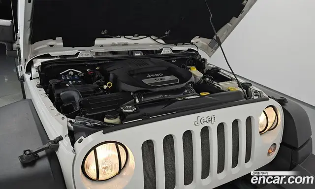 Jeep Wrangler 2016 3.6 автомат (гидро), миниатюра 5 Jeep Wrangler 2016 3.6 автомат (гидро), миниатюра 5