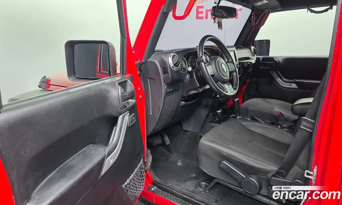 Jeep Wrangler 2017 3.6 автомат (гидро), фото 10 Jeep Wrangler 2017 3.6 автомат (гидро), фото 10