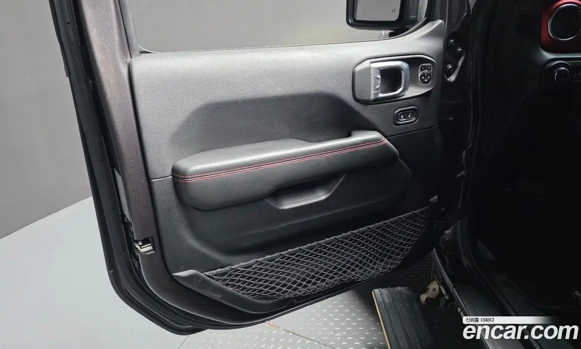 Jeep Wrangler 2021 2.0 автомат (гидро), фото 14