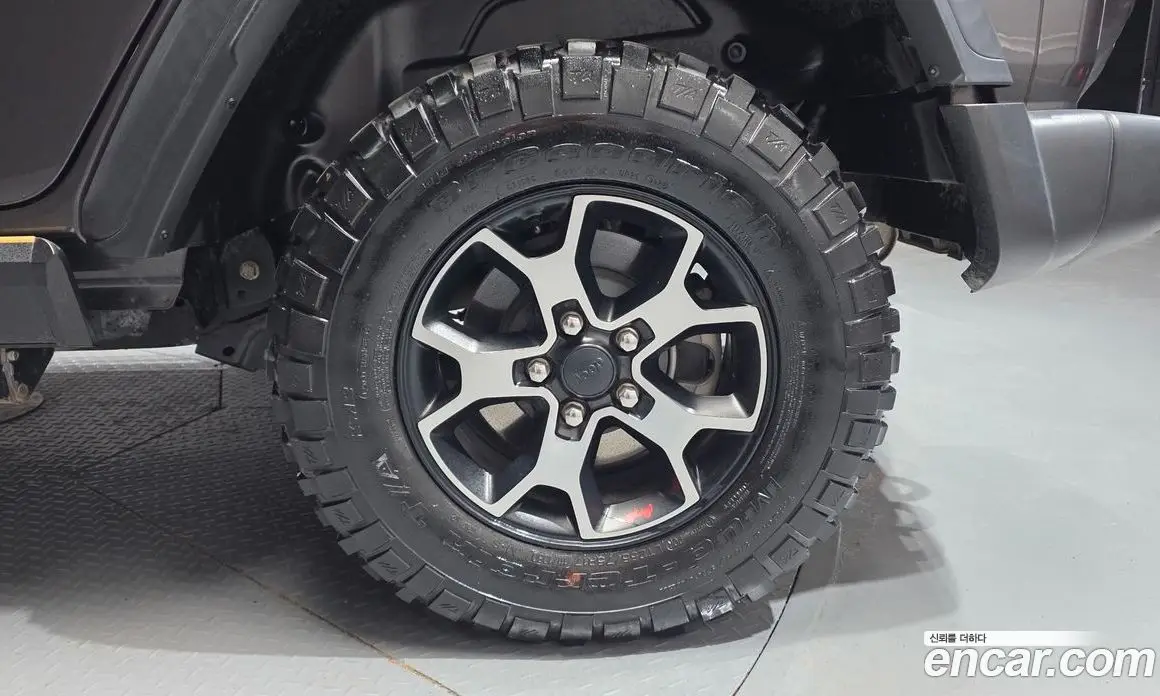 Jeep Wrangler 2021 2.0 автомат (гидро), фото 7