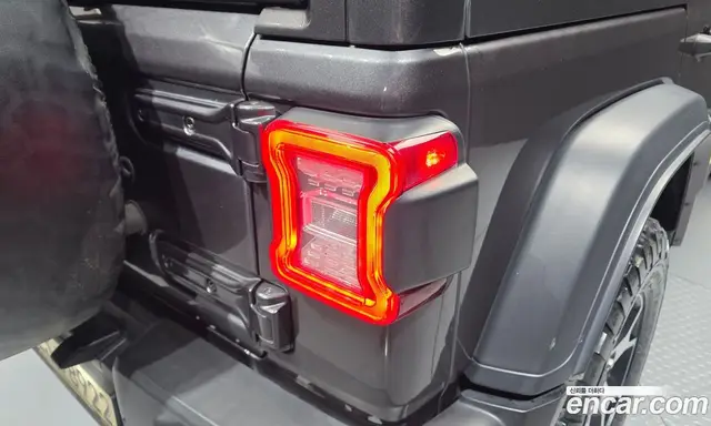 Jeep Wrangler 2021 2.0 автомат (гидро), миниатюра 9