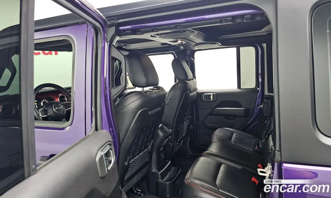 Jeep Wrangler 2023 2.0 автомат (гидро), фото 17 Jeep Wrangler 2023 2.0 автомат (гидро), фото 17