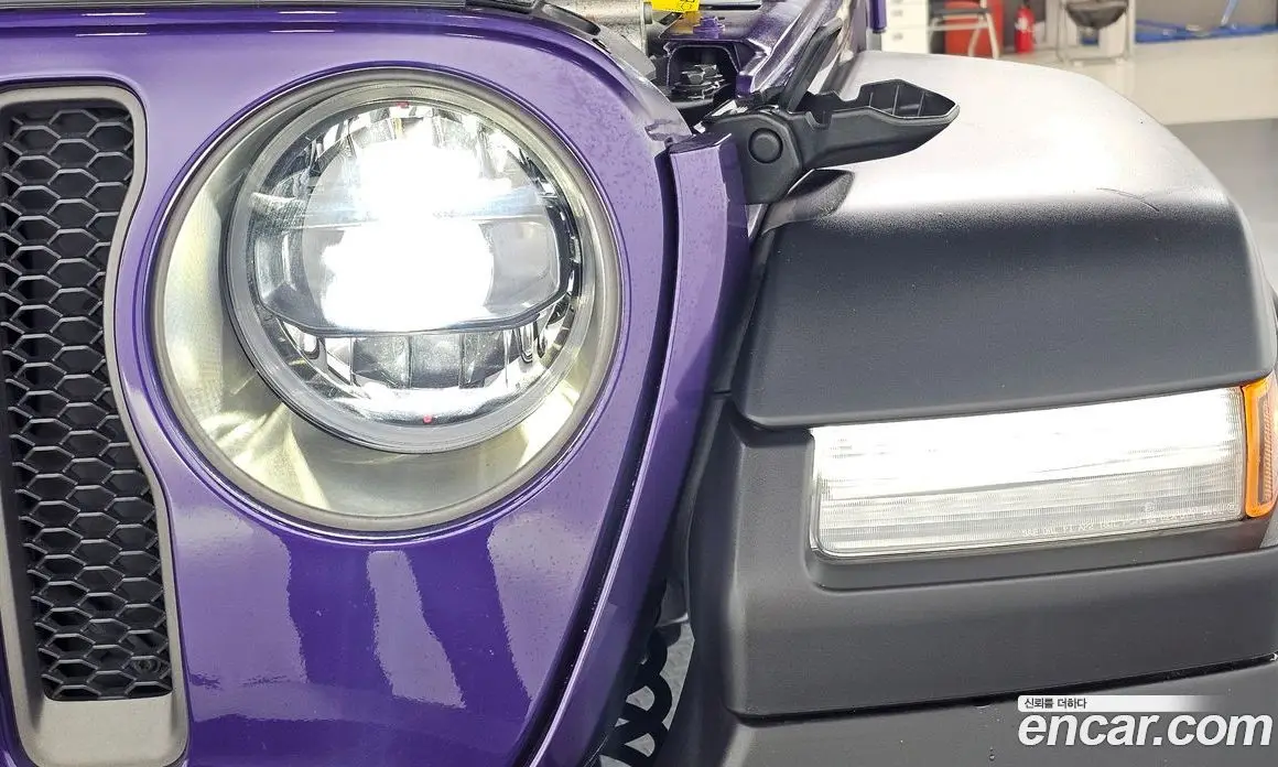 Jeep Wrangler 2023 2.0 автомат (гидро), фото 8 Jeep Wrangler 2023 2.0 автомат (гидро), фото 8