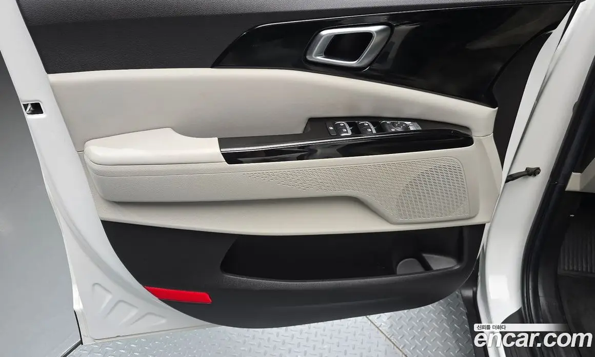 Kia Carnival 2022 2.2 автомат (гидро), фото 13