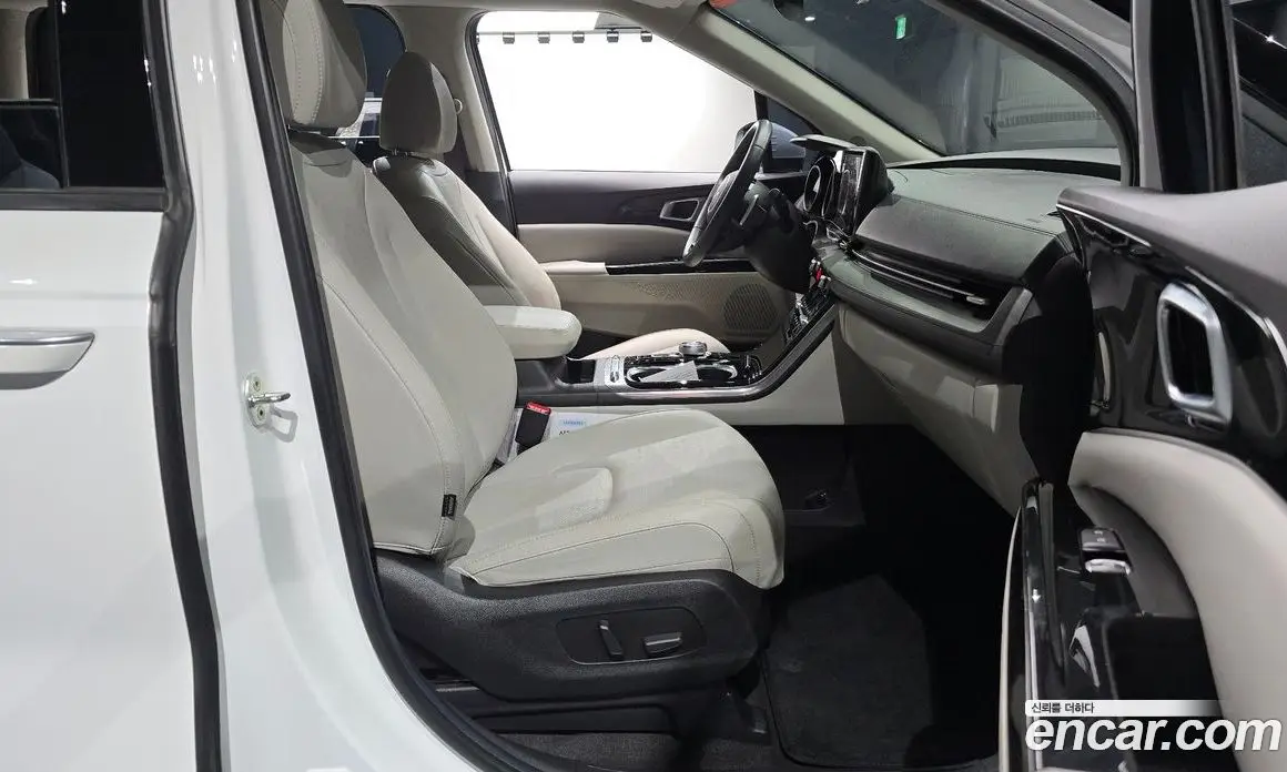 Kia Carnival 2022 2.2 автомат (гидро), фото 15